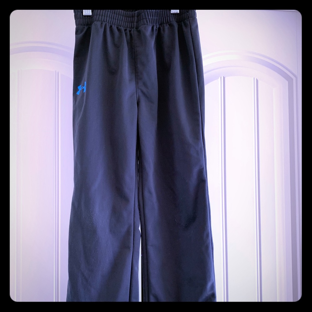 Boys size 7 gray with blue Under Armour pants